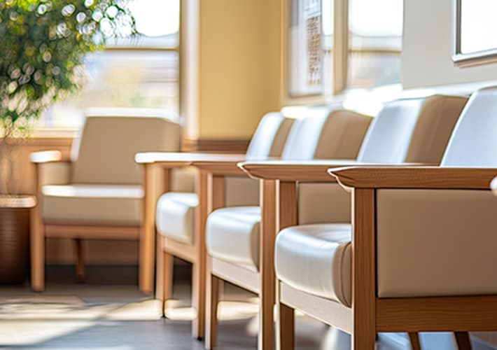 ハワイを感じる内装、穏やかな空間でリラックス